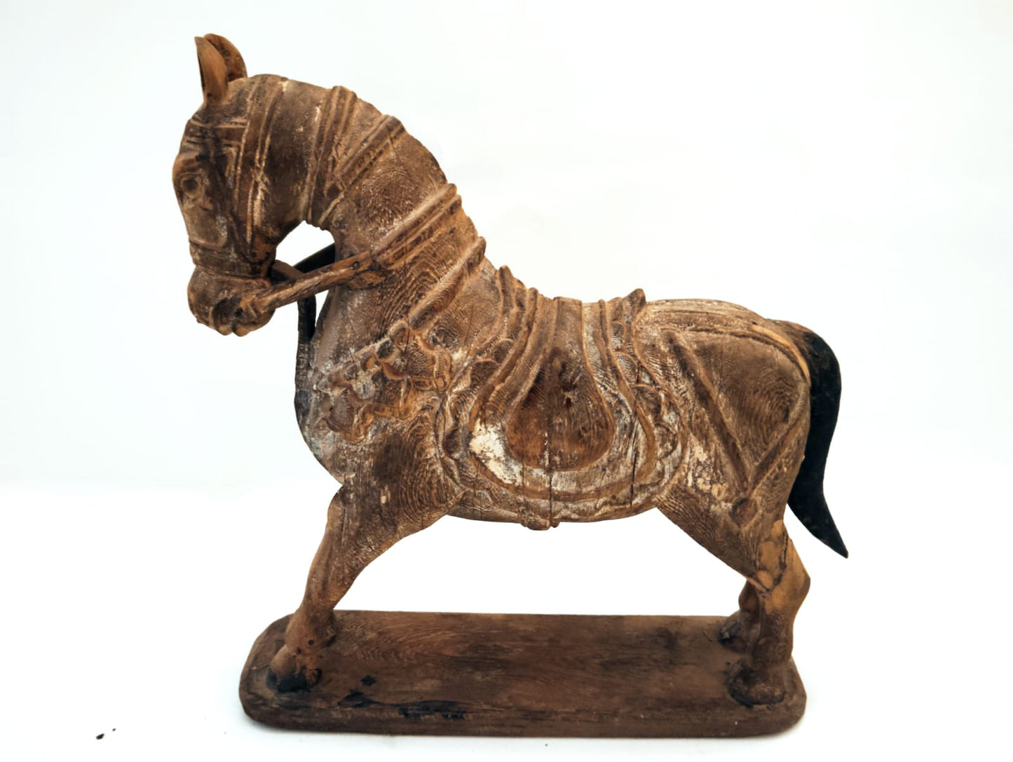 WOODEN ANTIQUE HORSE
