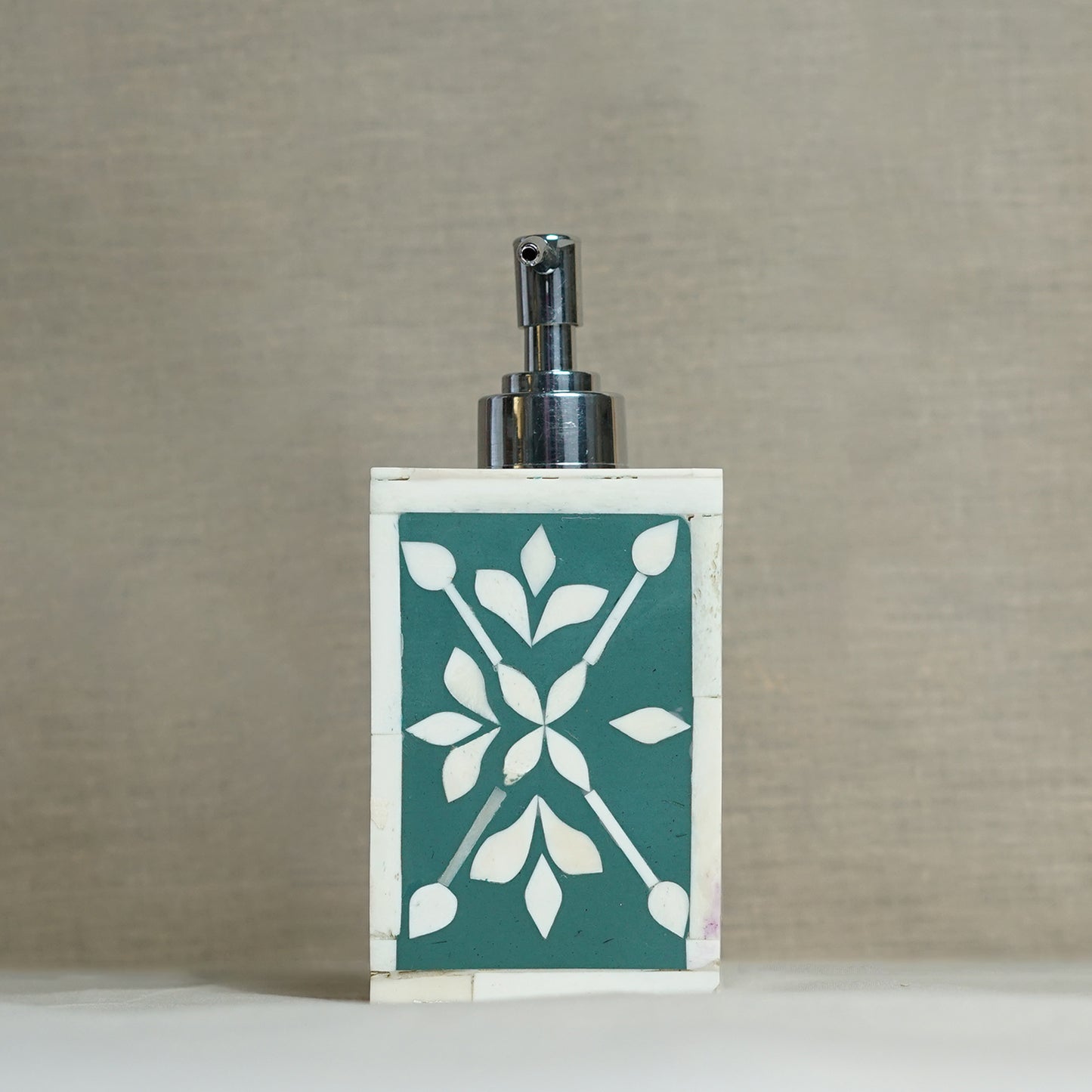 BONEINLE FLORAL SOAP DISPENSER