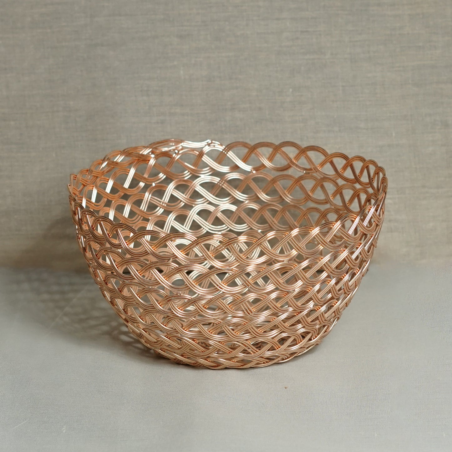 INFINITY WIRE FRUIT BASKET