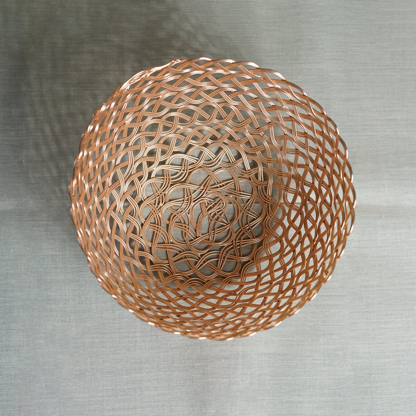 INFINITY WIRE FRUIT BASKET