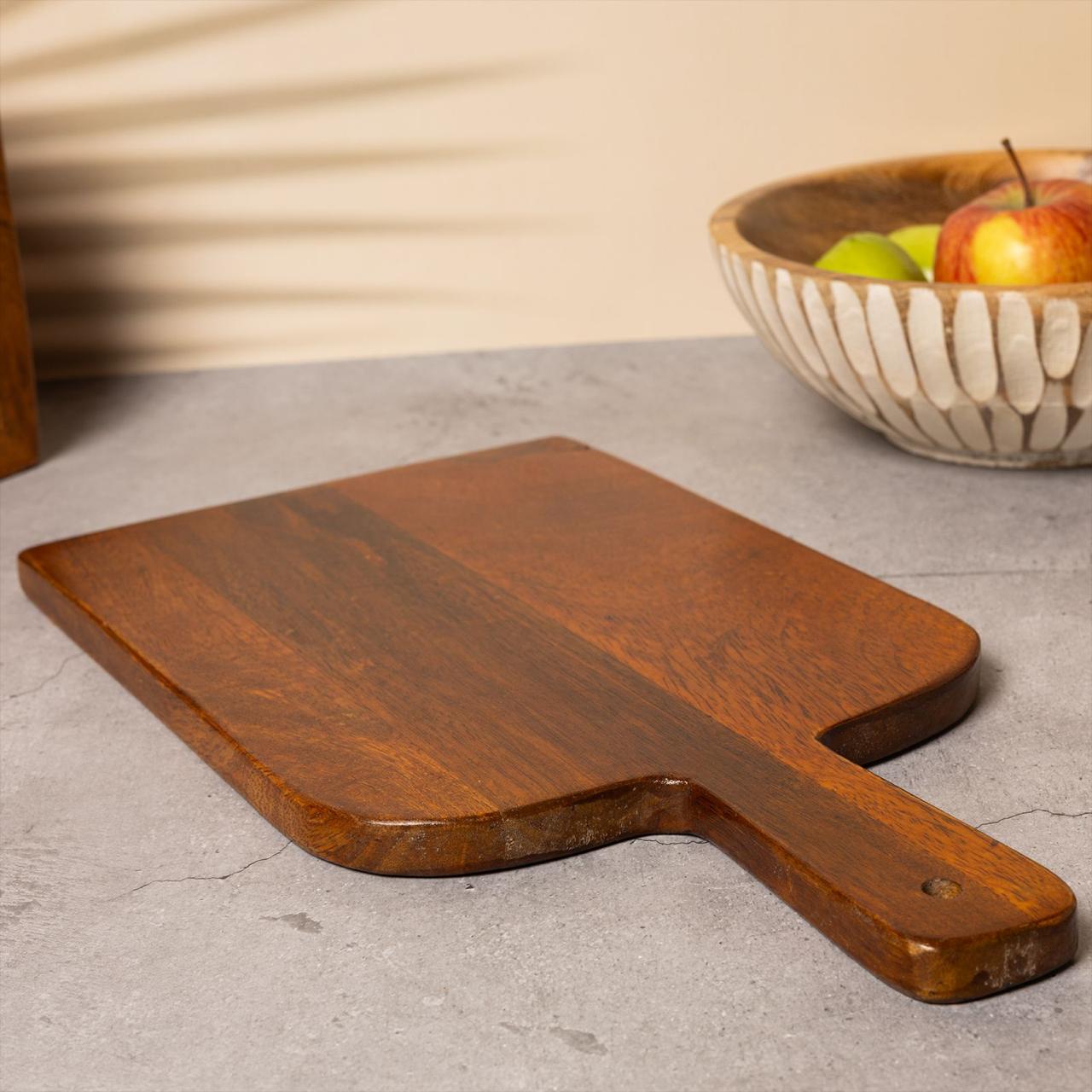 Wooden cutting board
