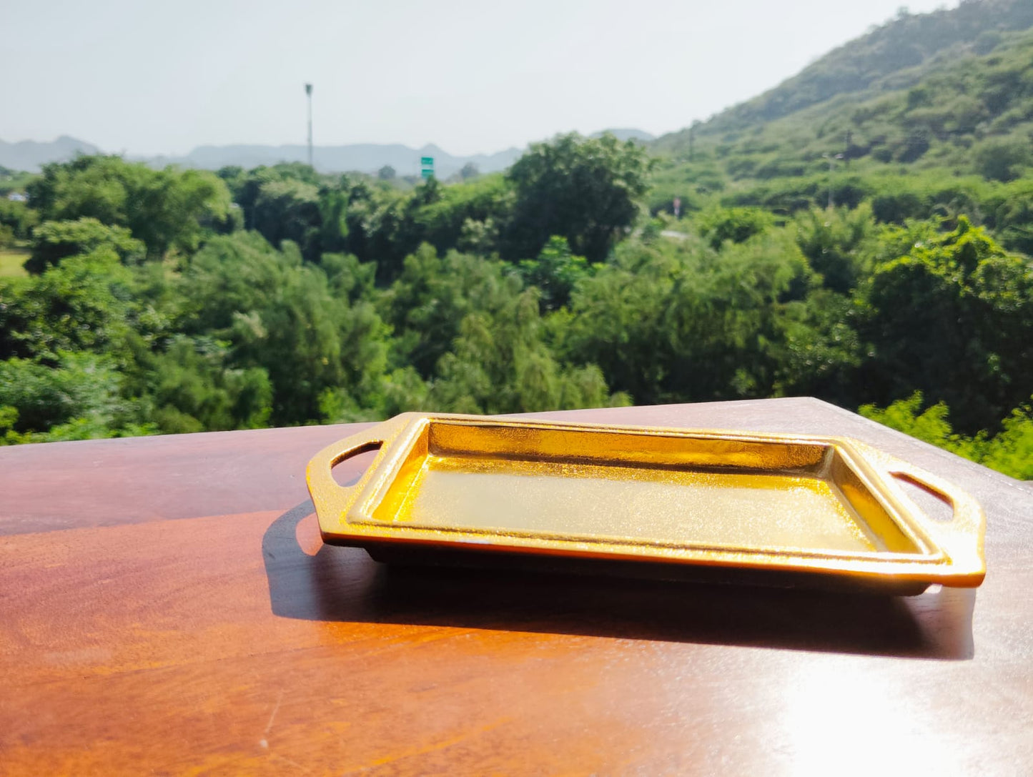 CASTED GOLD TRAY