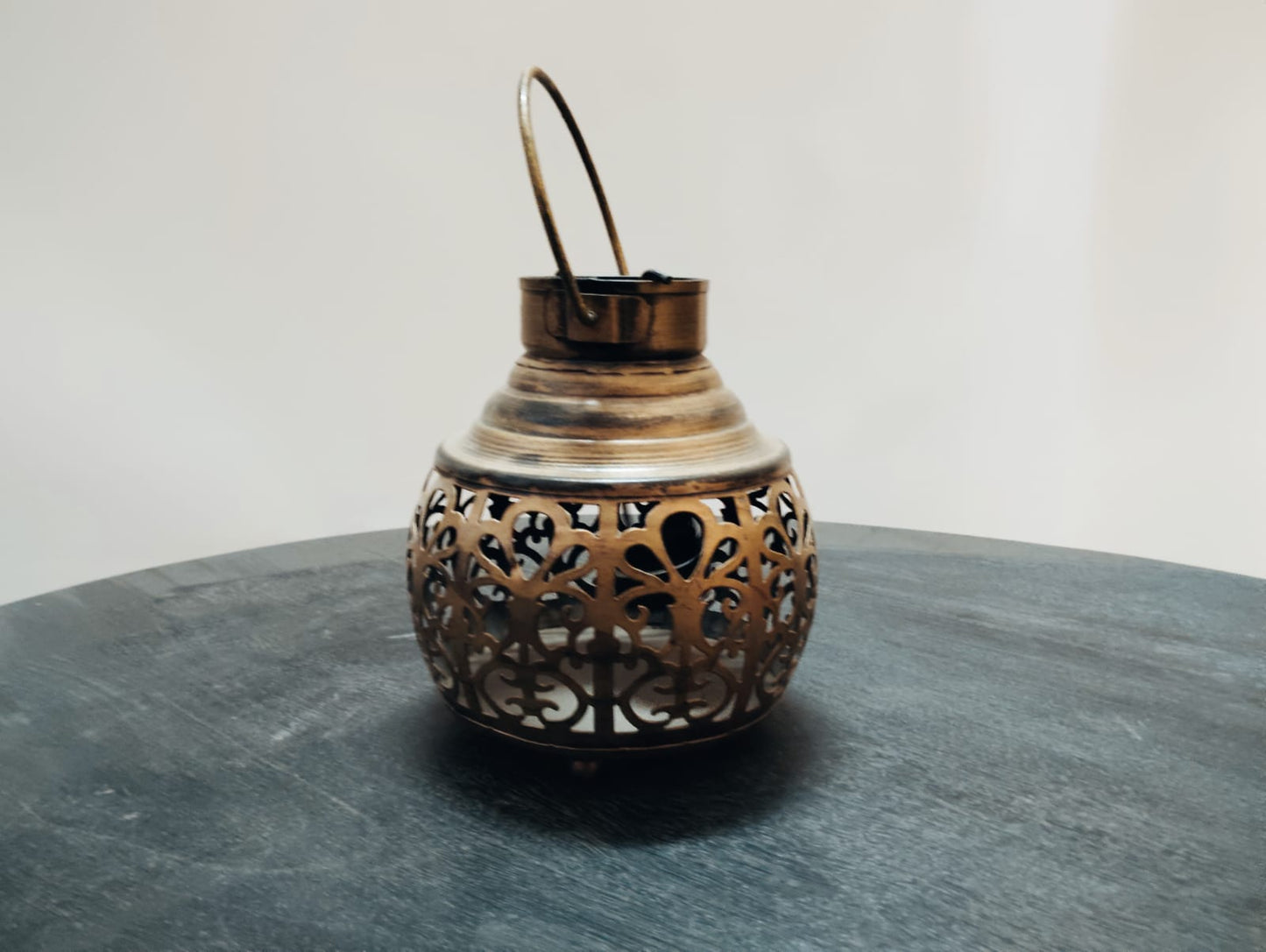 JAALI TEA LIGHT