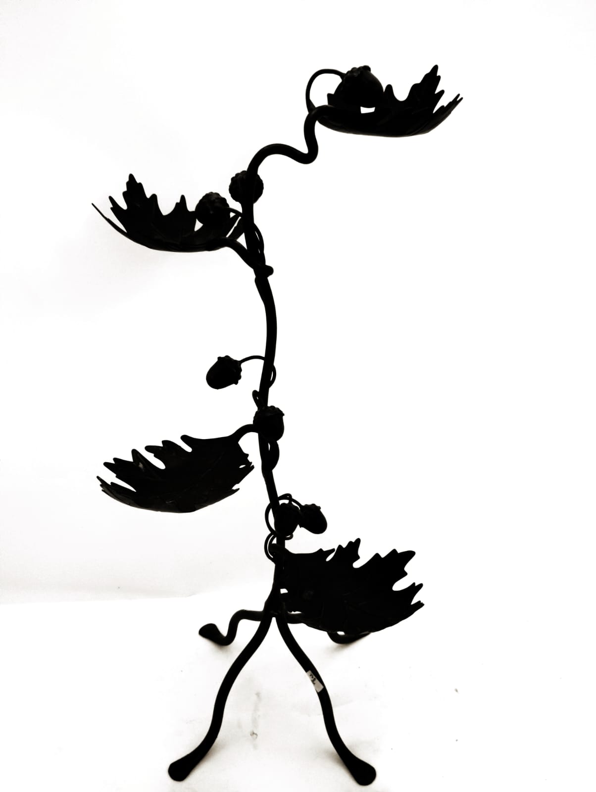 LEAF CASCADE DISPLAY STAND