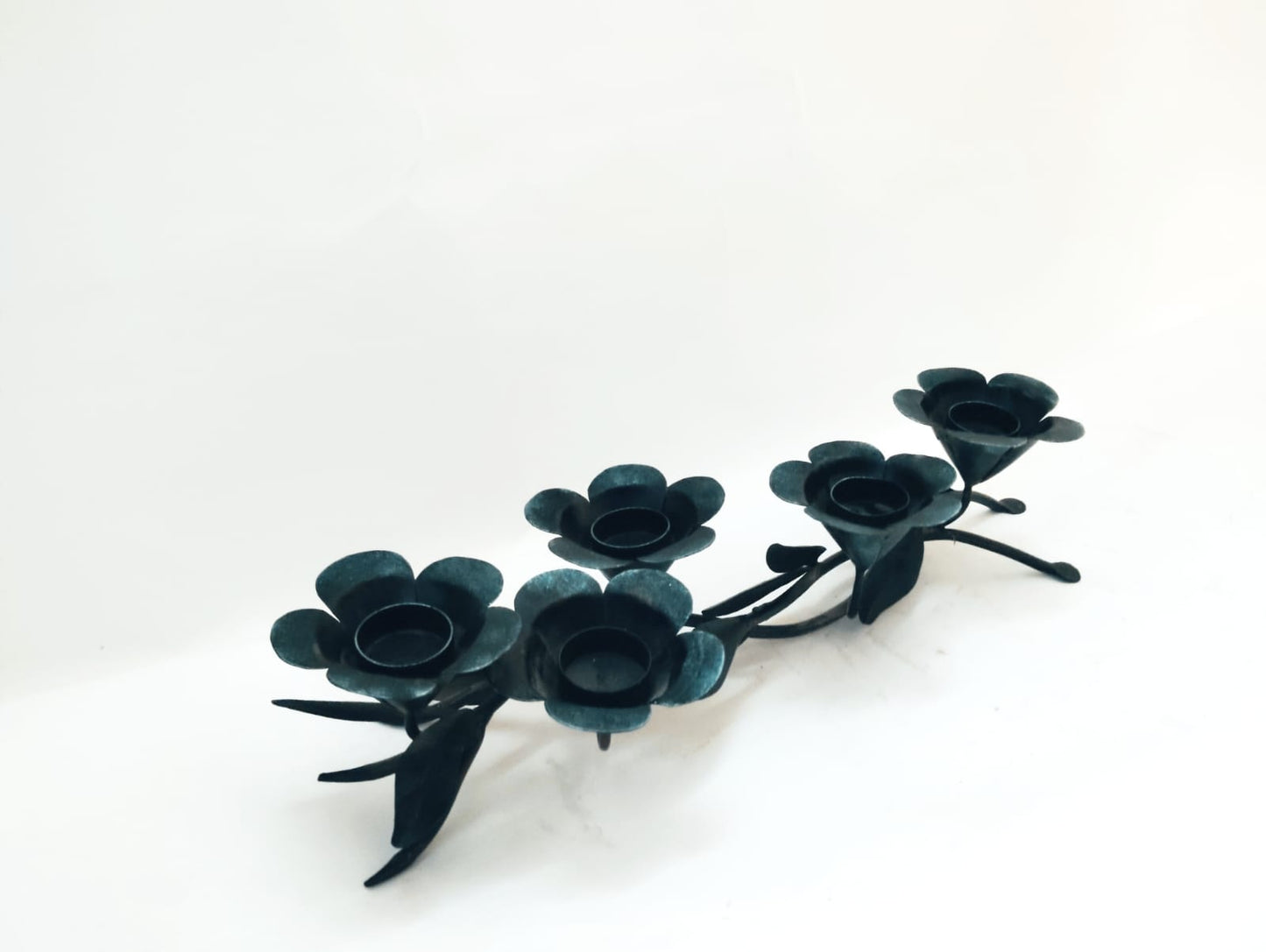 BLOSSOM GLOW CANDLE HOLDER