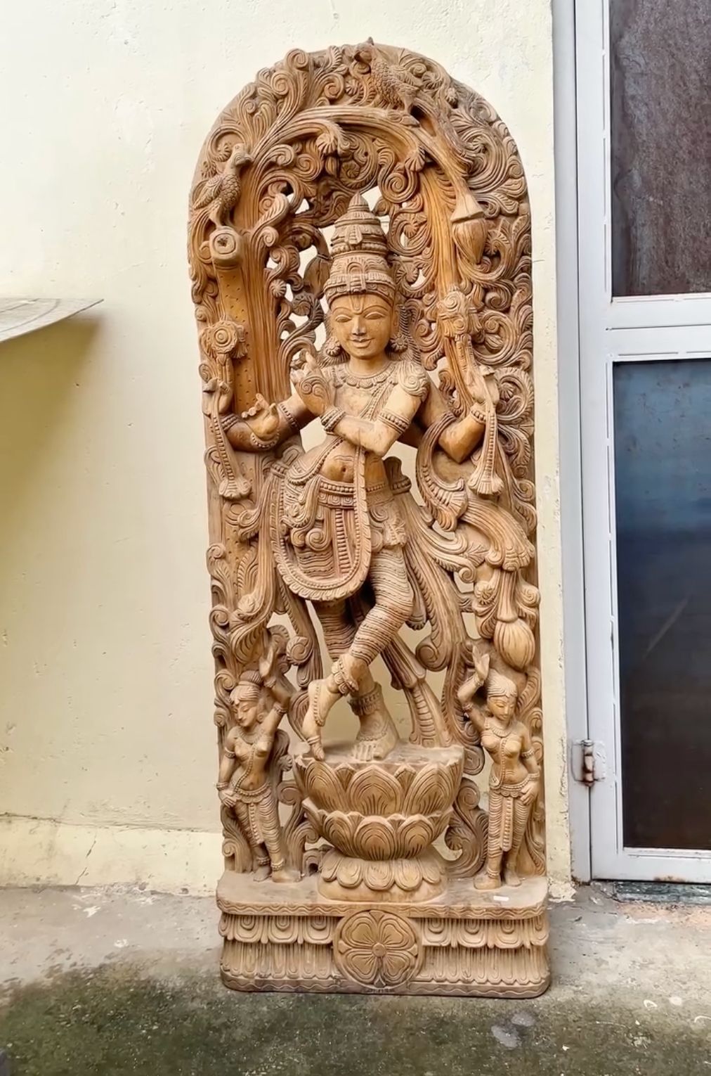 Nritya Krishna Wooden Melody Sculpture
