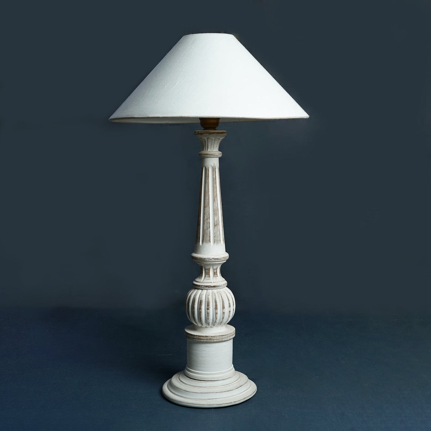 Baluster Carved Dual Tone Lamp Stand