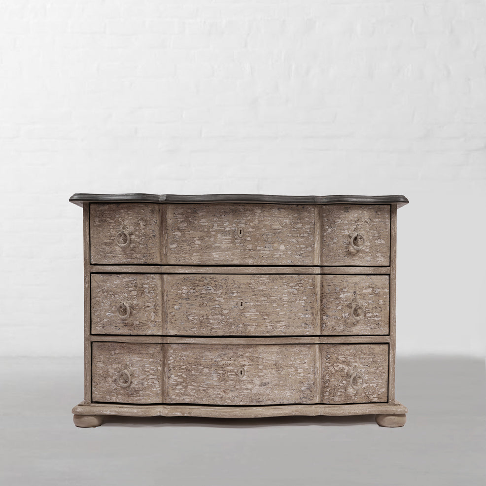 Courbe Chest of Drawers