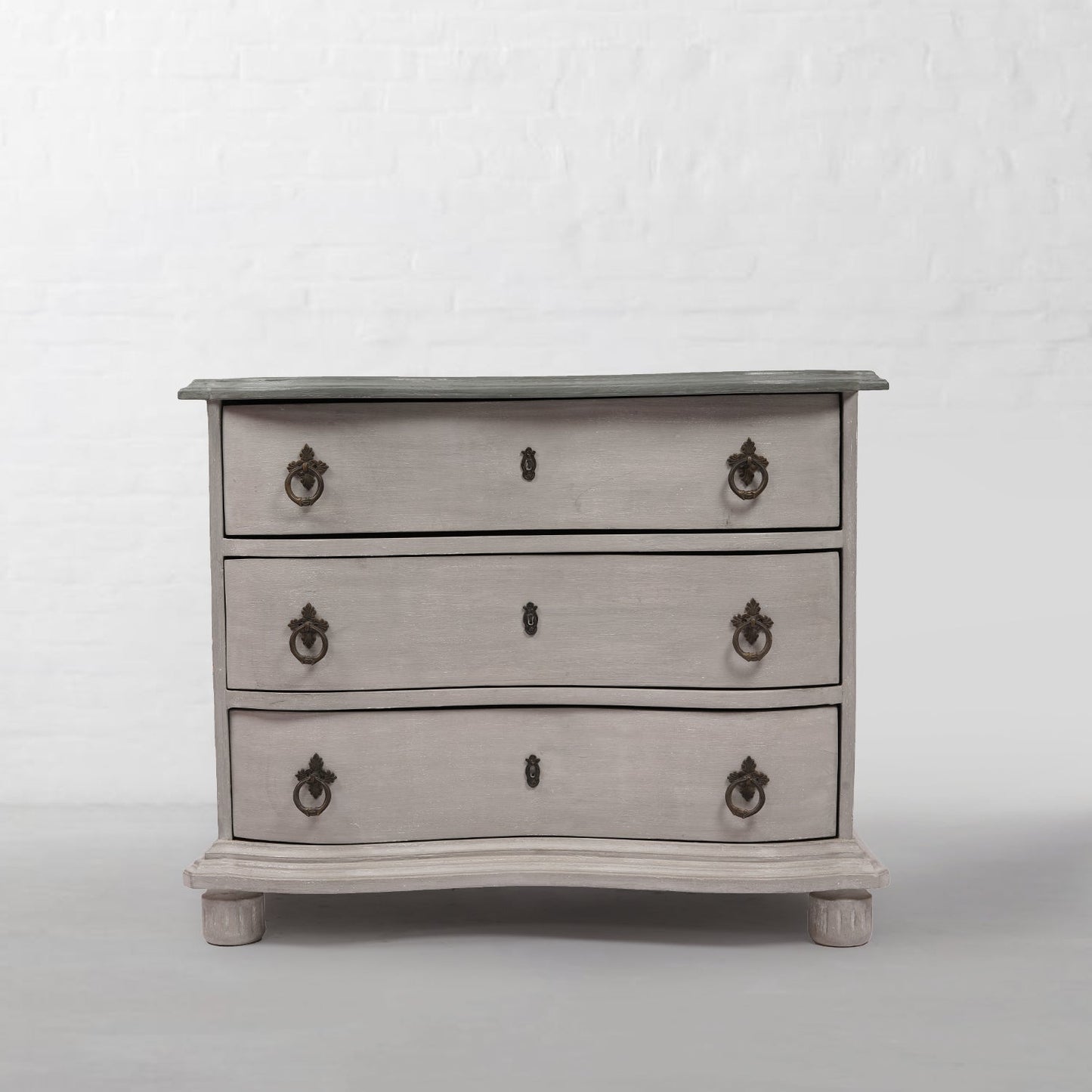 Lehar Chest of Drawers